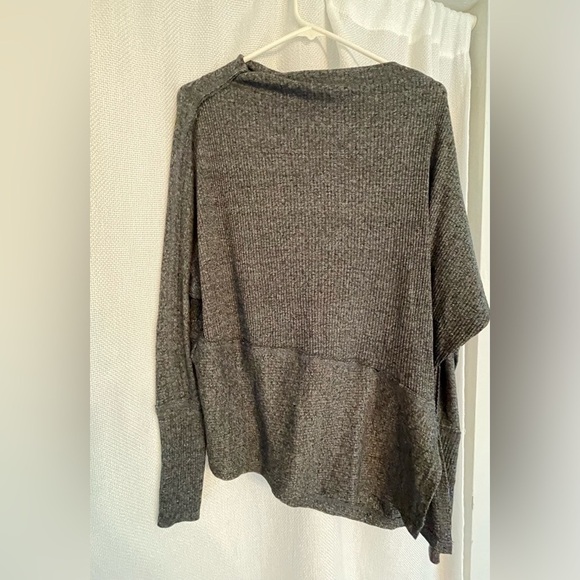We the Free Londontown gray ribbed top - Picture 3 of 4